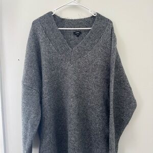 Express Charcoal V-Neck Women’s Sweater